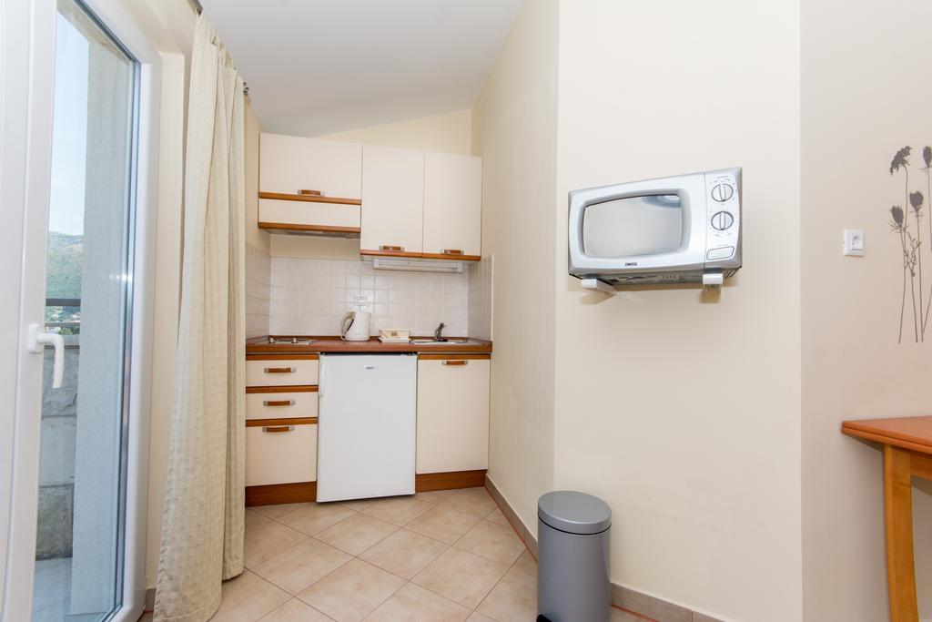 Apartments Dadic ツァヴタット エクステリア 写真