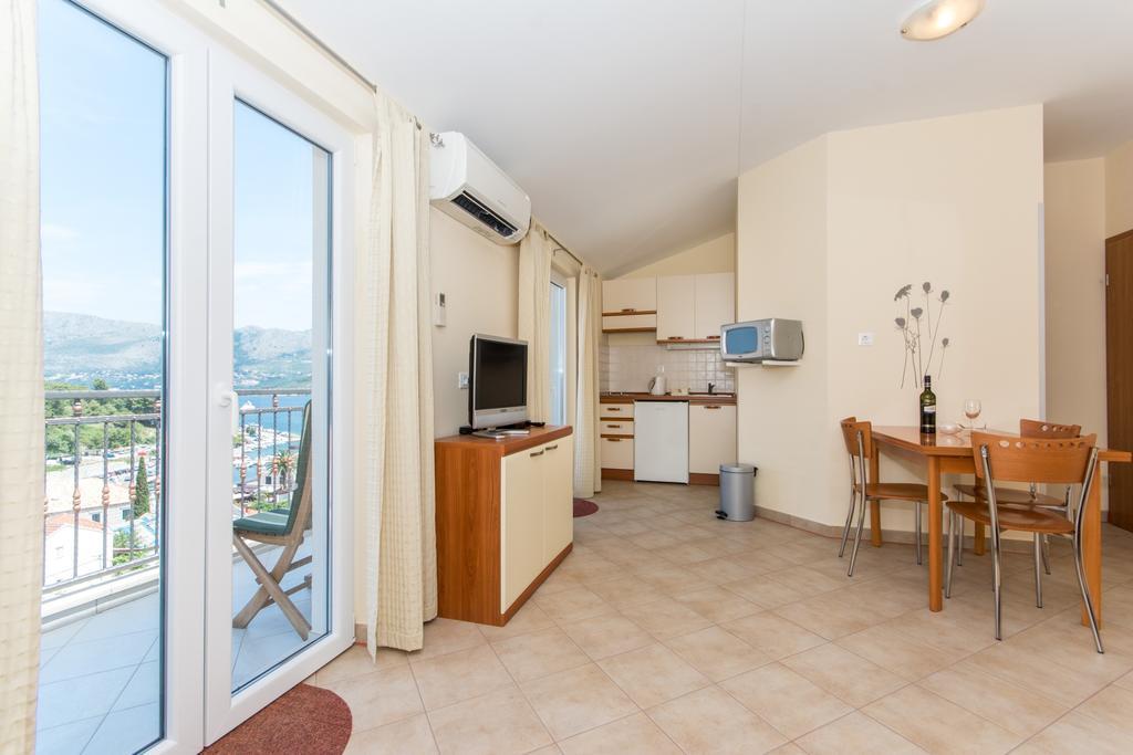 Apartments Dadic ツァヴタット エクステリア 写真