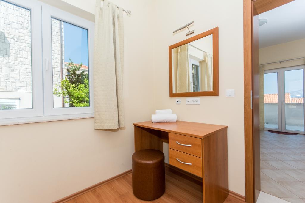 Apartments Dadic ツァヴタット エクステリア 写真