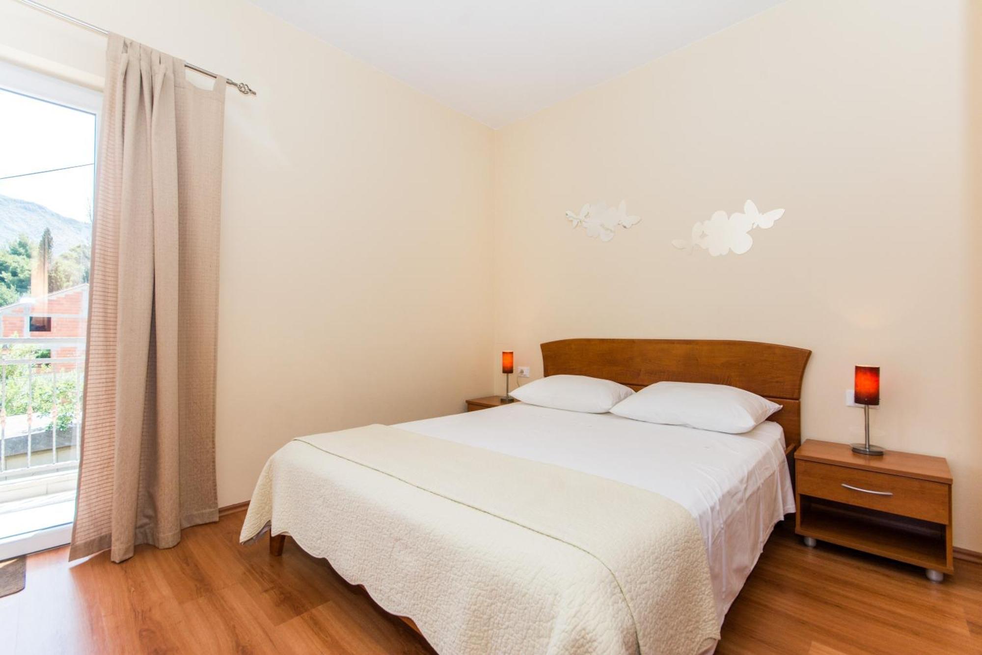 Apartments Dadic ツァヴタット 部屋 写真