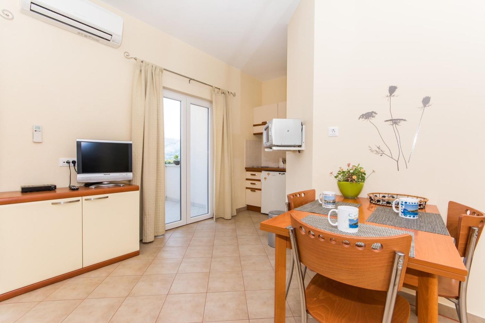 Apartments Dadic ツァヴタット 部屋 写真