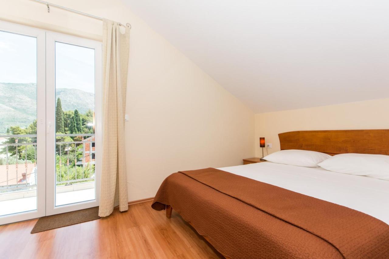 Apartments Dadic ツァヴタット エクステリア 写真