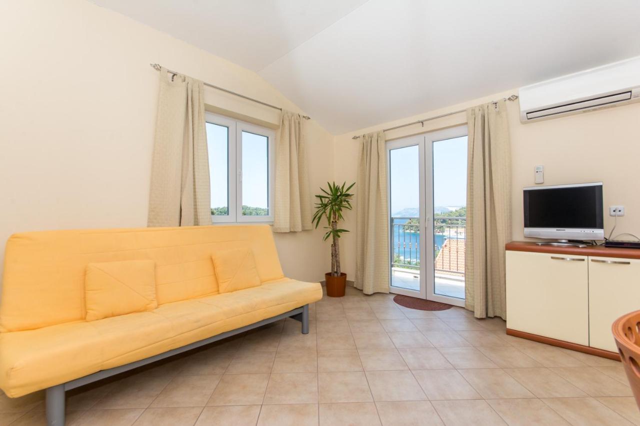 Apartments Dadic ツァヴタット エクステリア 写真